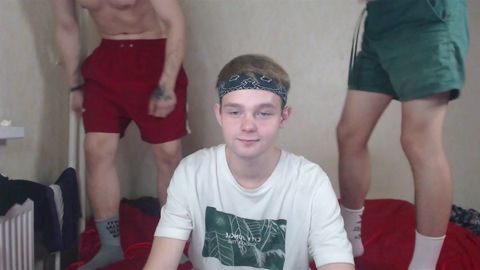 stralght_twinks  05-10-2022